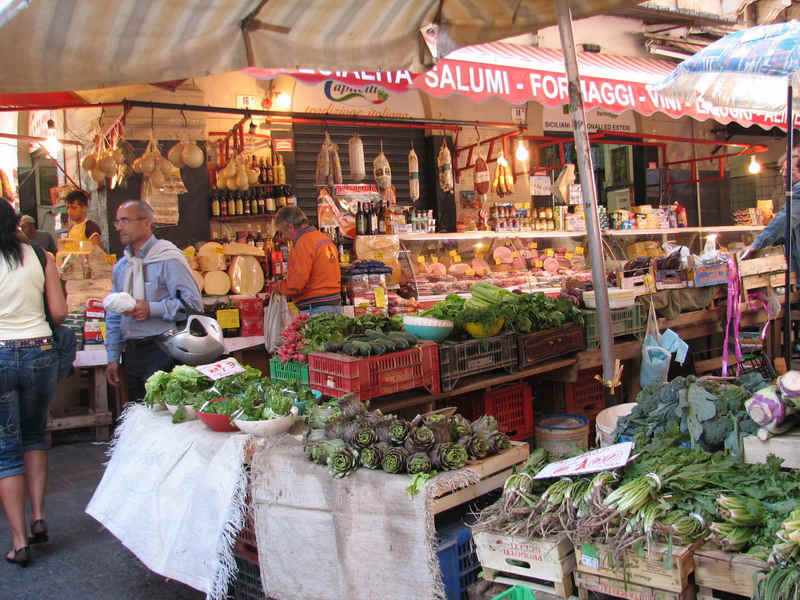 catania44.jpg (227513 bytes)