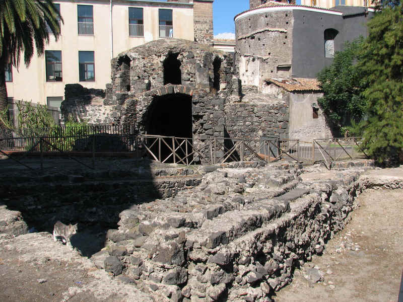 catania54.jpg (244356 bytes)