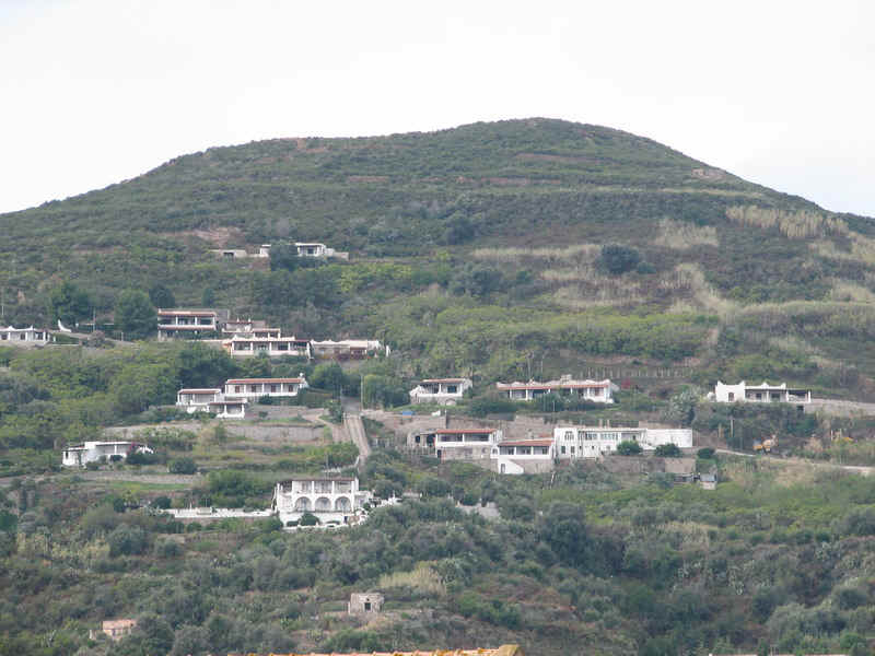 lipari11.jpg (160254 bytes)
