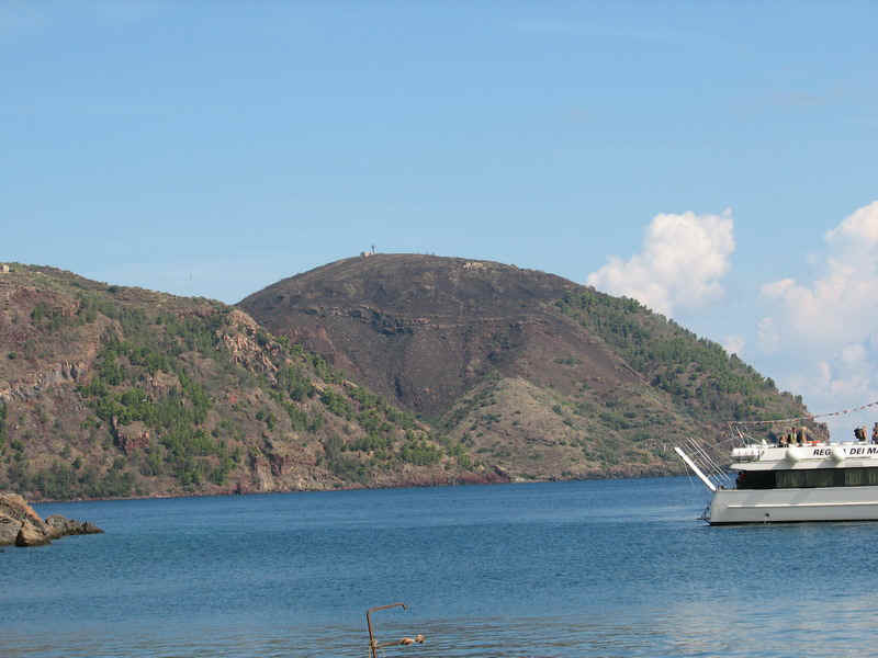 lipari23.jpg (128505 bytes)
