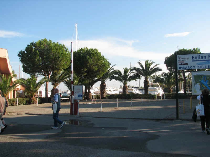 hajout7.jpg (143493 bytes)