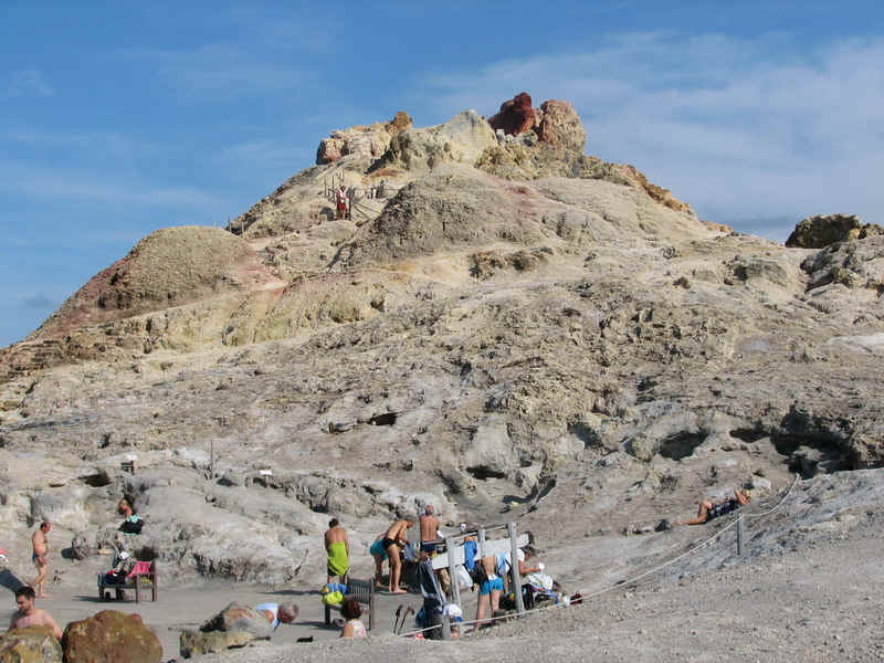 vulcano26.jpg (200053 bytes)