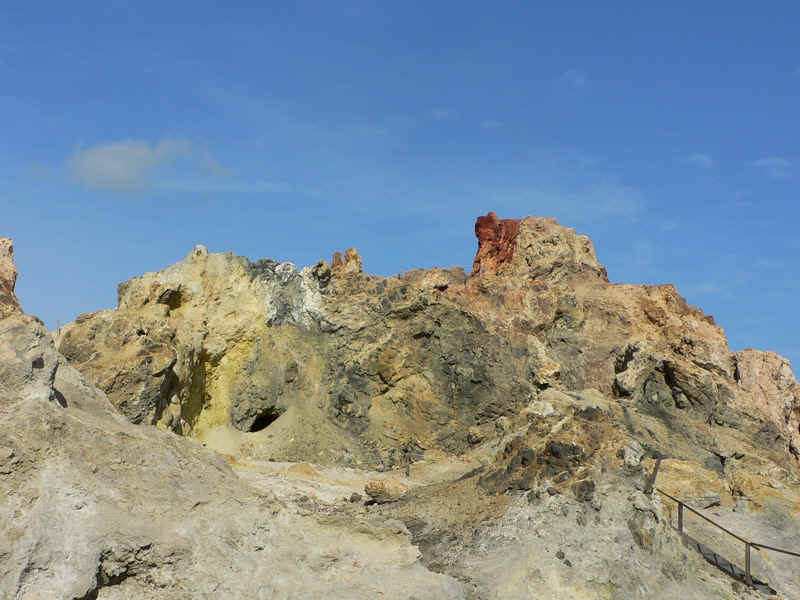 vulcano51.jpg (169039 bytes)