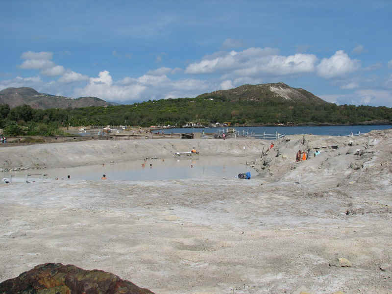 vulcano6.jpg (149584 bytes)