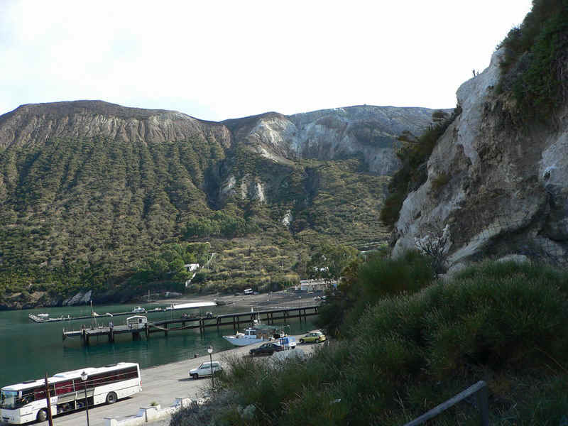 vulcano63.jpg (175473 bytes)