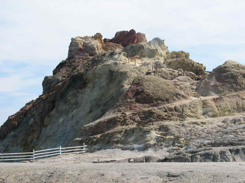 vulcano9.jpg (174825 bytes)