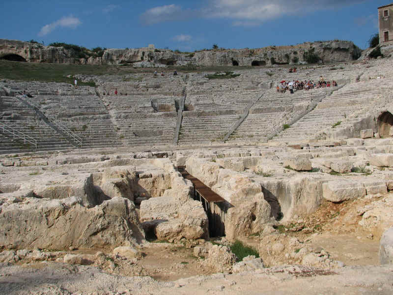 siracusa16.jpg (211268 bytes)