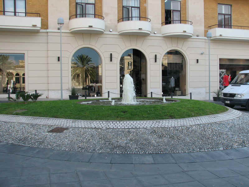 siracusa31.jpg (165674 bytes)