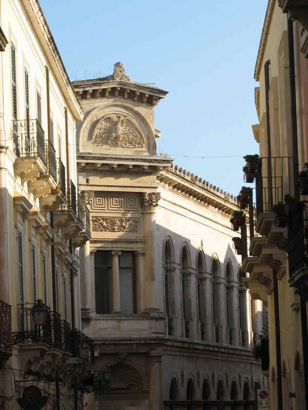 siracusa34.jpg (154521 bytes)
