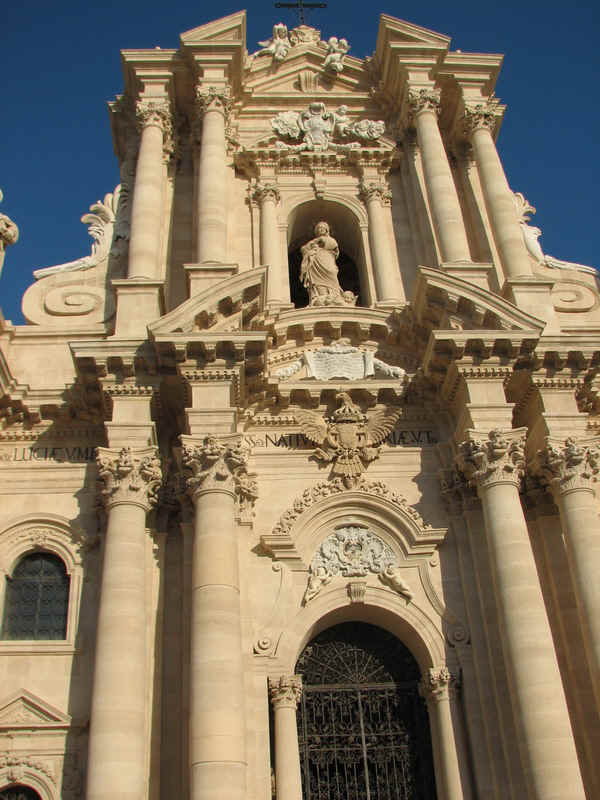siracusa36.jpg (171850 bytes)