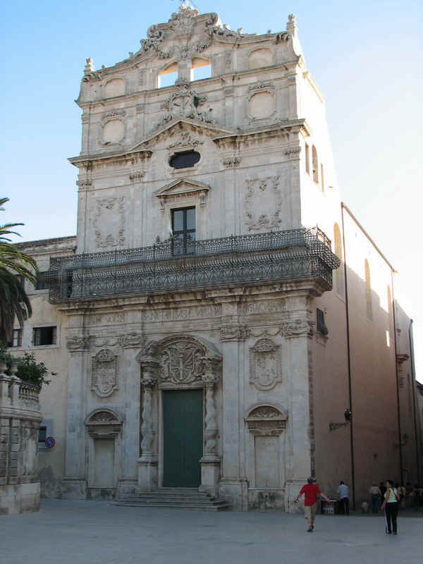 siracusa59.jpg (138580 bytes)